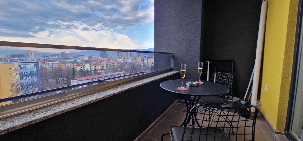 Exclusive & Modern Apartment Skopje Eksteriør bilde